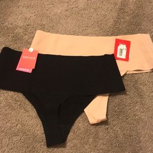 Spanx thongs NWT